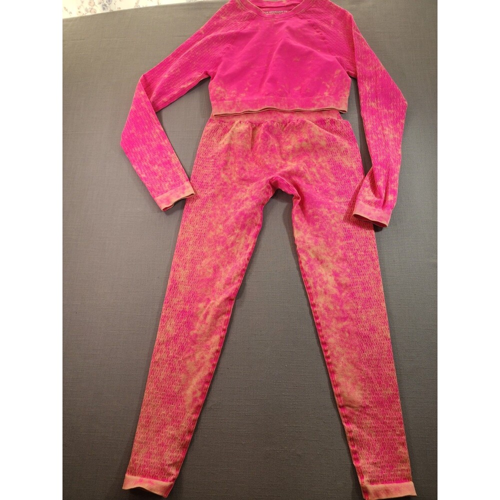 Women's Pink Tie-Dye Seamless 2-Piece Activewear Set | Long Sleeve Crop Top &... - Picture 2 of 12